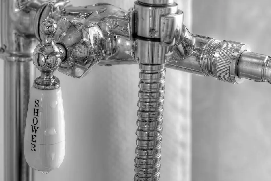 Industrial pipework and valves